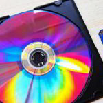 パソコンのBD-DVDドライブが認識されなくなった：解決策